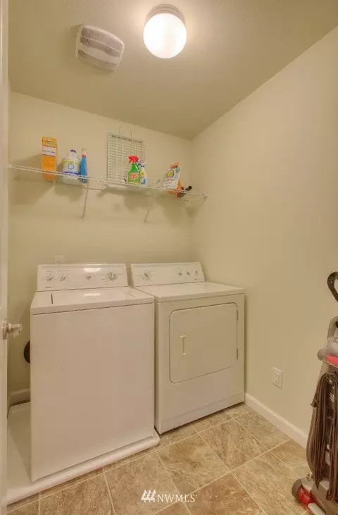 576 Sigrist Dr E, Enumclaw, WA 98022 photo 23