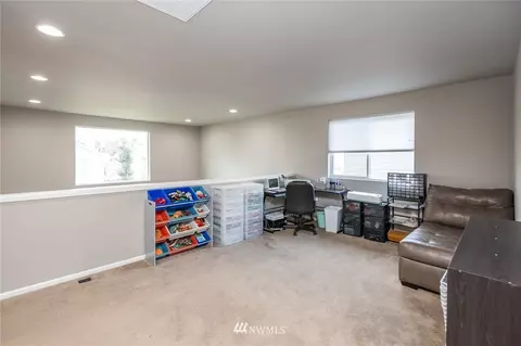 213 Fielding St NE, Orting, WA 98360 photo 9