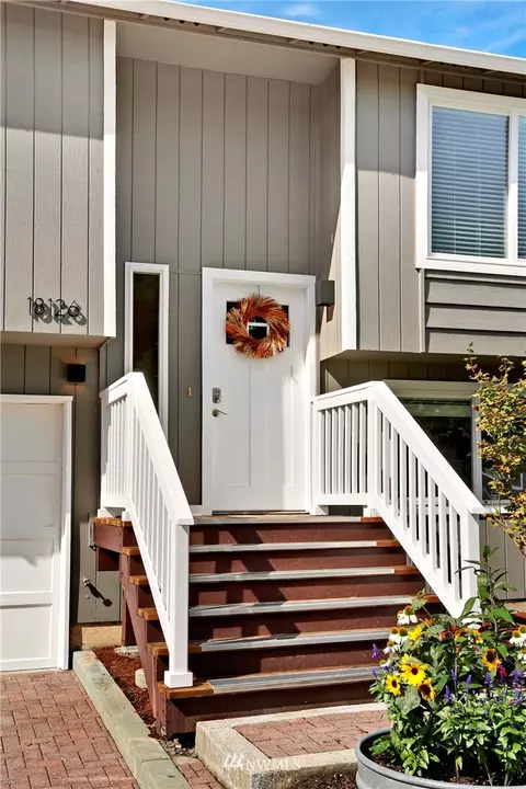 18126 19th Dr SE, Bothell, WA 98012 photo 4