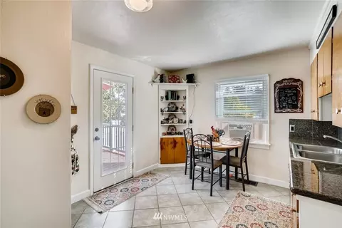 5401 Fairview Ave, Everett, WA 98203 photo 6