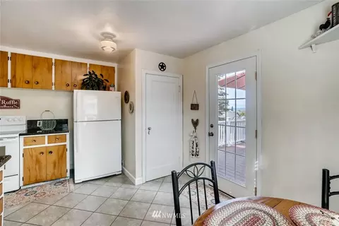 5401 Fairview Ave, Everett, WA 98203 photo 8