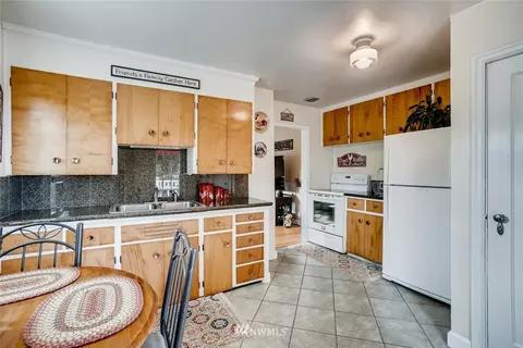 5401 Fairview Ave, Everett, WA 98203 photo 5