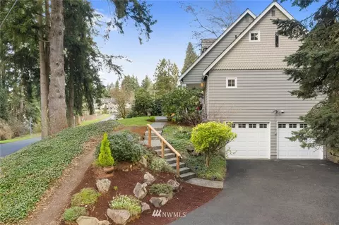 17910 Circle Dr, Bothell, WA 98011 photo 1