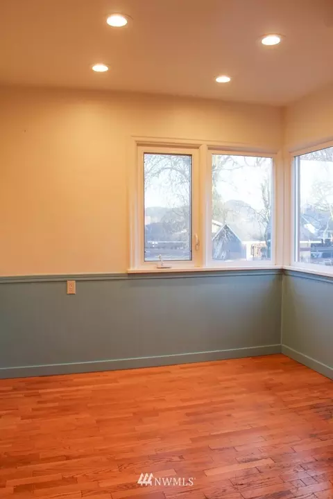 1057 Mckinley St, Enumclaw, WA 98022 photo 8