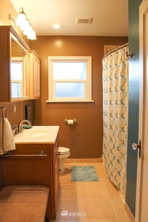 1057 Mckinley St, Enumclaw, WA 98022 photo 10