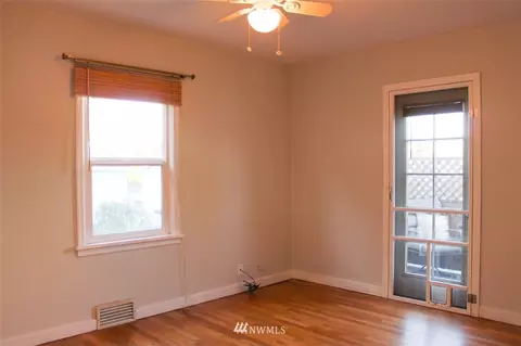 1057 Mckinley St, Enumclaw, WA 98022 photo 13