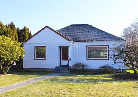 1057 Mckinley St, Enumclaw, WA 98022 photo 1