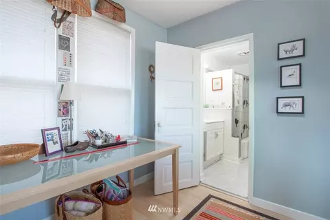 424 N 68th St, Seattle, WA 98103 photo 23