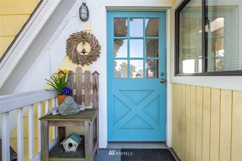 424 N 68th St, Seattle, WA 98103 photo 12