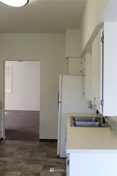 526 Harman Way S, Orting, WA 98360 photo 5