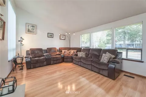 18222 25th Street Ct E, Lake Tapps, WA 98391 photo 3