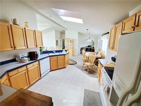 414 Willow St SW, Orting, WA 98360 photo 8