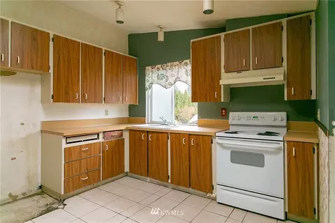 16608 10th Ave E, Spanaway, WA 98387 photo 5