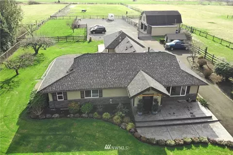 23225 SE 448th St, Enumclaw, WA 98022 photo 2