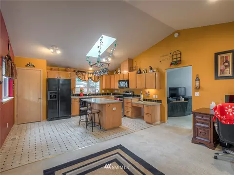23515 50th Avenue Ct E, Spanaway, WA 98387 photo 9