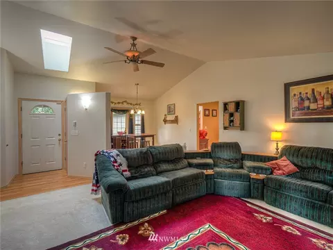 23515 50th Avenue Ct E, Spanaway, WA 98387 photo 5