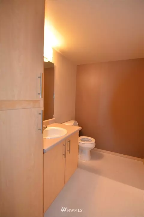 10709 Valley View Rd #A 204, Bothell, WA 98011 photo 6