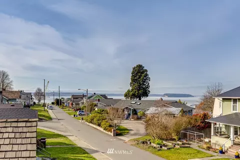 724 Laurel Dr, Everett, WA 98201 photo 3