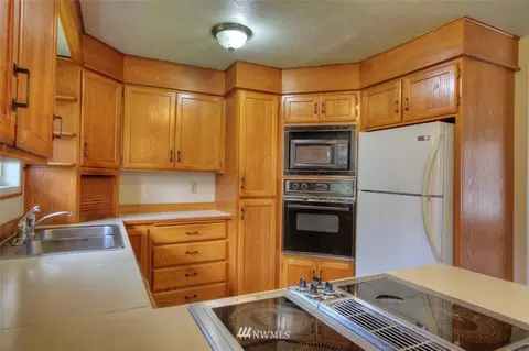 24025 SE 436th St, Enumclaw, WA 98022 photo 8