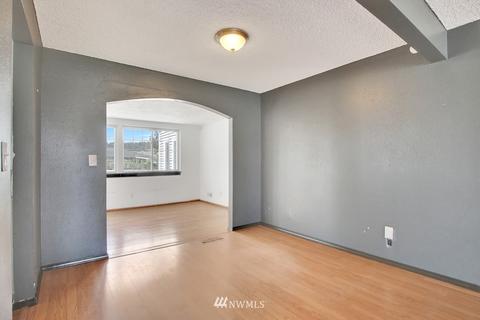 613 Kansas St SW, Orting, WA 98360 photo 4