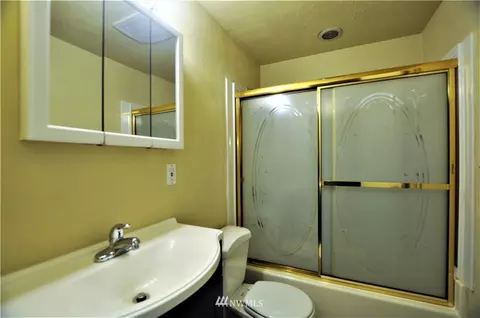 4530 E St, Tacoma, WA 98404 photo 15