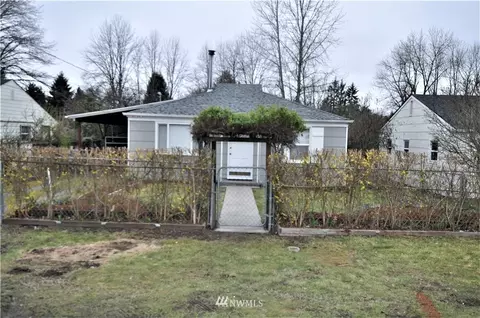 4530 E St, Tacoma, WA 98404 photo 2