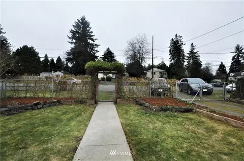 4530 E St, Tacoma, WA 98404 photo 3