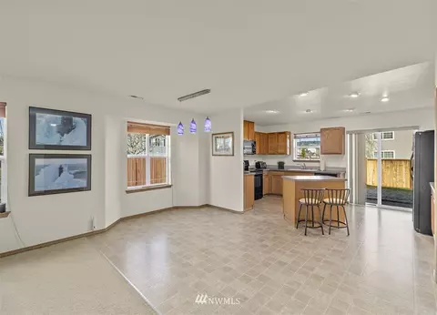 107 Roberts St NE, Orting, WA 98360 photo 8