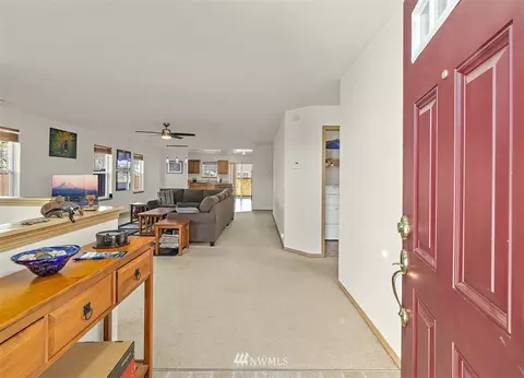 107 Roberts St NE, Orting, WA 98360 photo 4