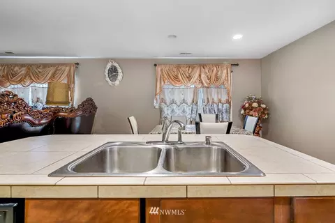 9733 30th Dr SE, Everett, WA 98208 photo 5
