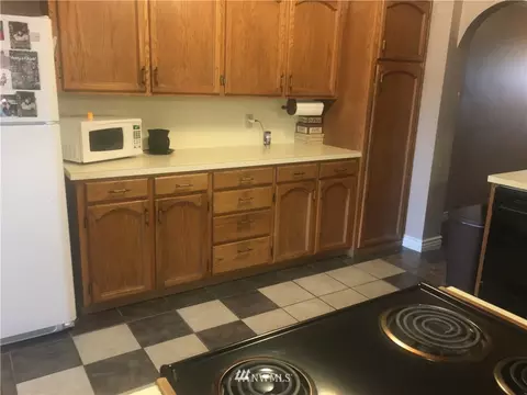 401 E Pine Pl, Othello, WA 99344 photo 7