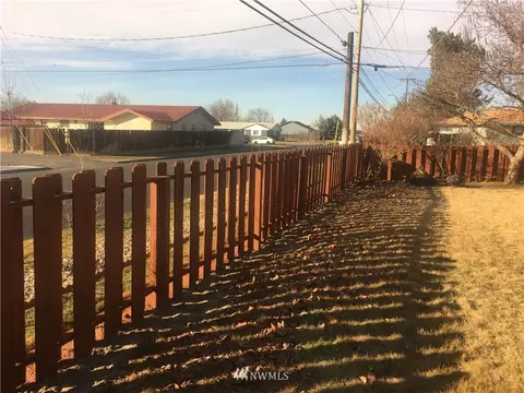 401 E Pine Pl, Othello, WA 99344 photo 29