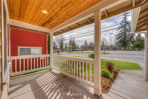 719 Pecks Dr, Everett, WA 98203 photo 4