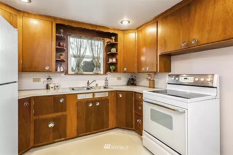 2326 Melvin Ave, Everett, WA 98203 photo 9