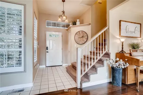 710 106 Pl SE, Everett, WA 98208 photo 3