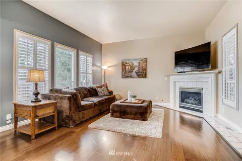 710 106 Pl SE, Everett, WA 98208 photo 4