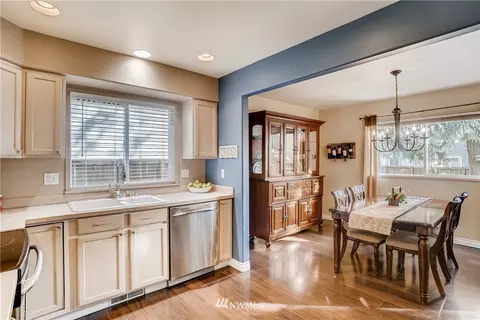 710 106 Pl SE, Everett, WA 98208 photo 11