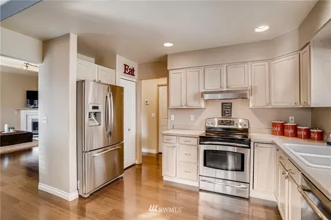 710 106 Pl SE, Everett, WA 98208 photo 7