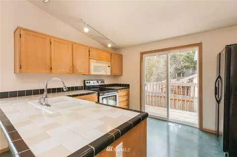 17511 17th Ave E, Spanaway, WA 98387 photo 9