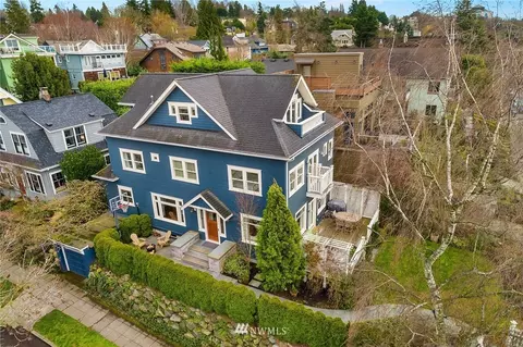 2034 Broadway E, Seattle, WA 98102 photo 1