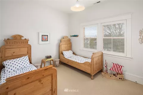 2034 Broadway E, Seattle, WA 98102 photo 14