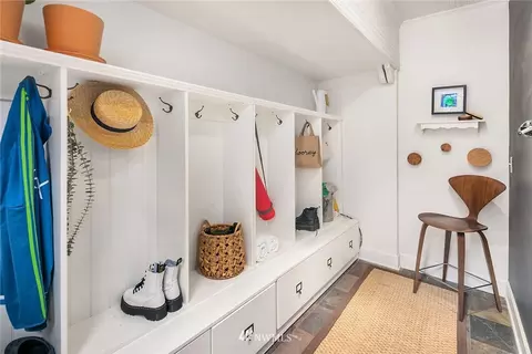 2034 Broadway E, Seattle, WA 98102 photo 9