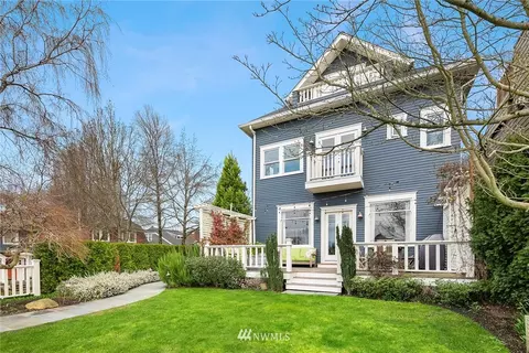 2034 Broadway E, Seattle, WA 98102 photo 24