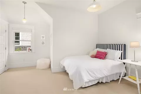 2034 Broadway E, Seattle, WA 98102 photo 16