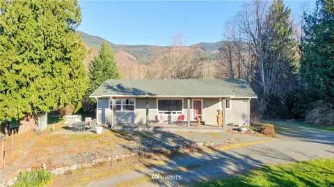 6902 Goodwin Rd, Everson, WA 98247 photo 4