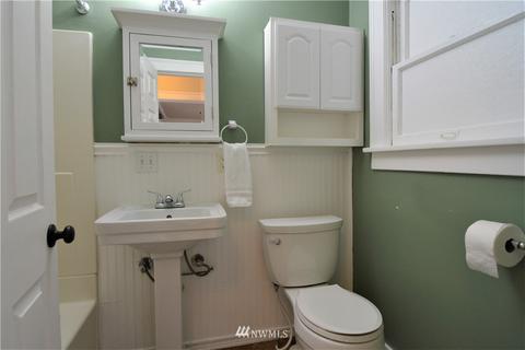 2004 E Pine St, Seattle, WA 98122 photo 13