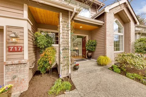717 40th Pl, Everett, WA 98201 photo 3