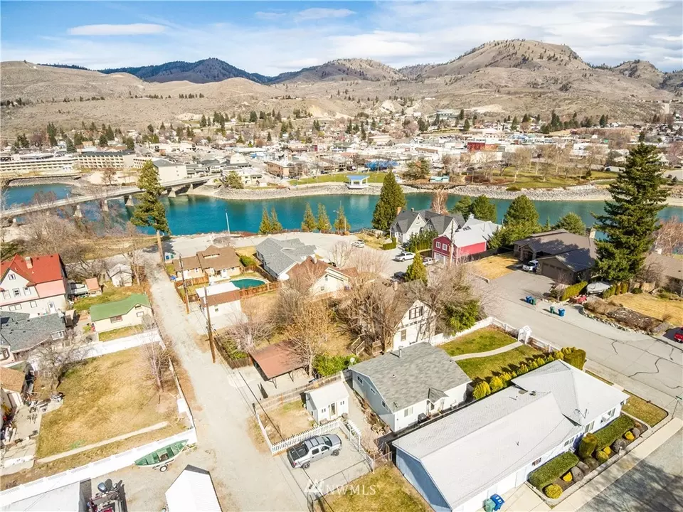 324 S 1st St, Chelan, WA 98816 photo 33
