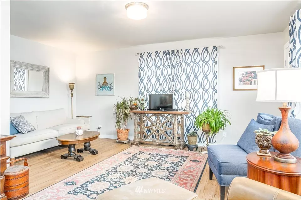  324 S 1st St, Chelan, WA 98816 photo 6