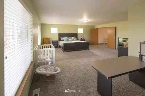 147 Bondgard Ave E, Enumclaw, WA 98022 photo 19